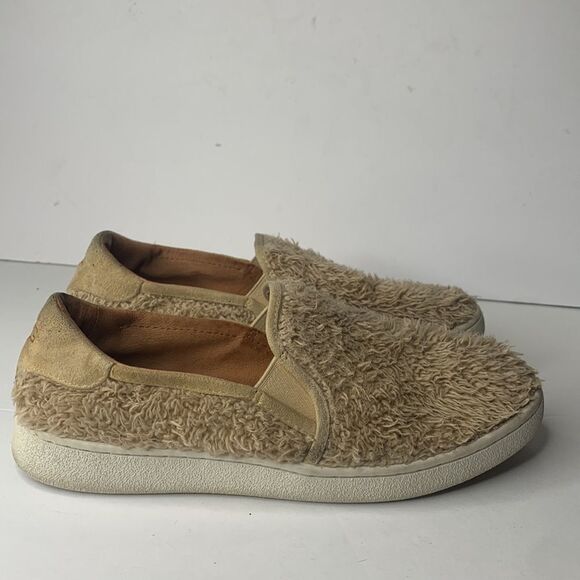 UGG Ricci beige shearling leather pull-on sneakers - Picture 6 of 10